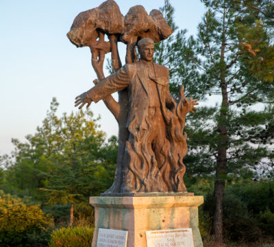 Orman Başmüdürü Şehit Talat Göktepe Anıtı, Eceabat